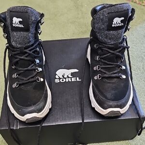 Sorel Black and Gray Boots